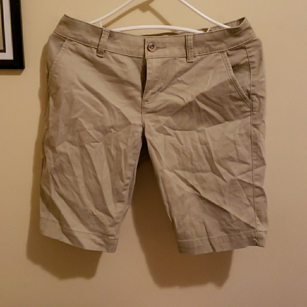 Womens tan shorts